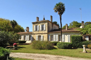 Semi-detached house, Talais